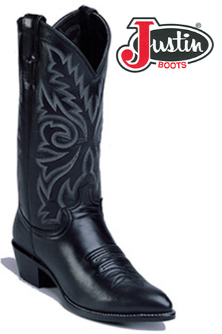 black pointed toe cowboy boots